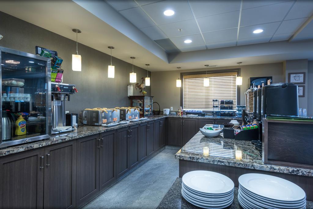 Timber Ridge Inn And Suites Fox Creek ภายนอก รูปภาพ