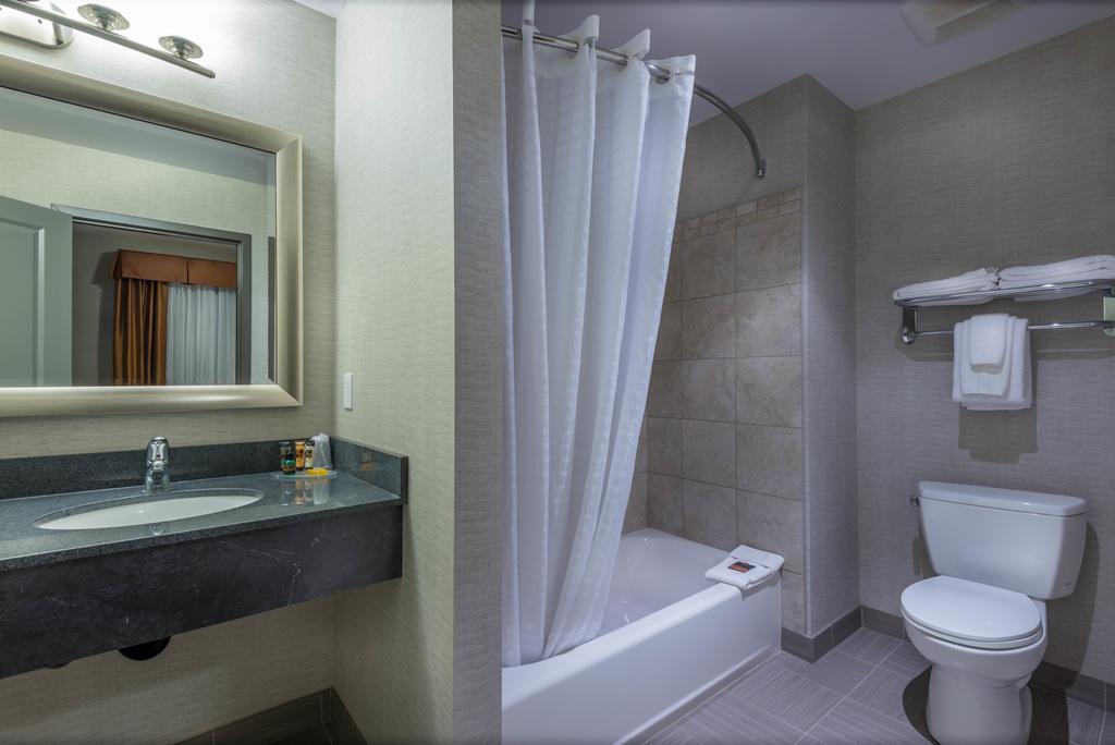 Timber Ridge Inn And Suites Fox Creek ห้อง รูปภาพ